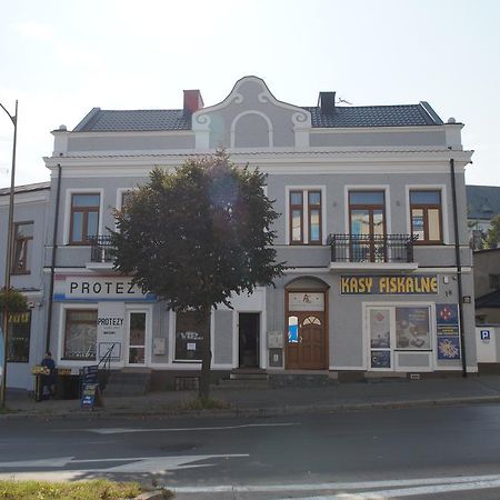 Apartamenty Ostrowiec - Pokoje Goscinne Centrum Ostrowiec Świętokrzyski Екстериор снимка
